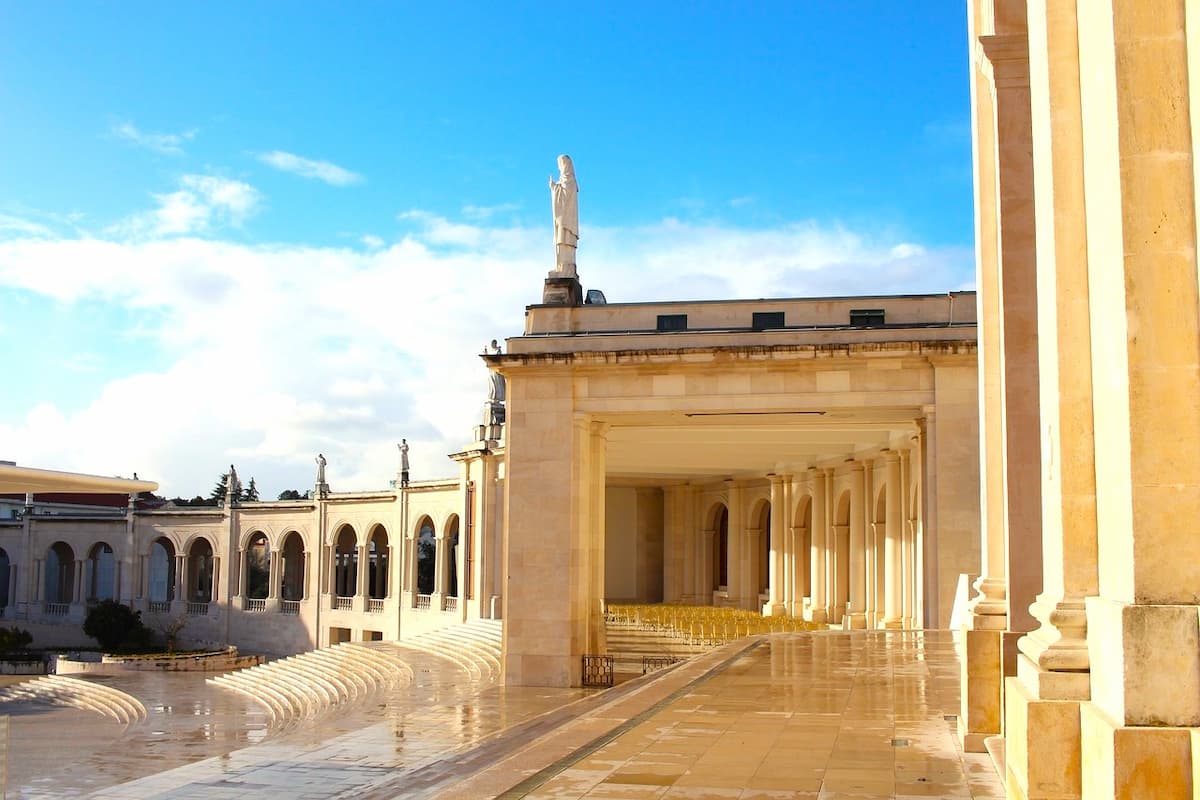 Fátima Day Tour From Lisbon