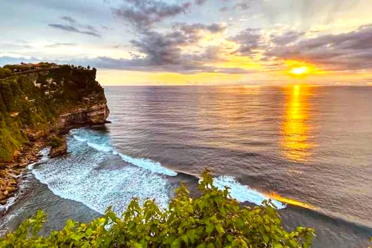 Uluwatu Temple Tour